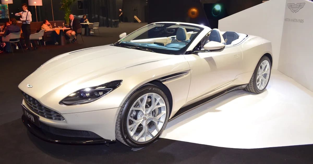Aston Martin DB11 Volante (2018–2021)