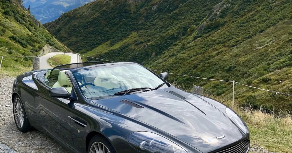 Aston Martin DB9 Volante (2004–2012)