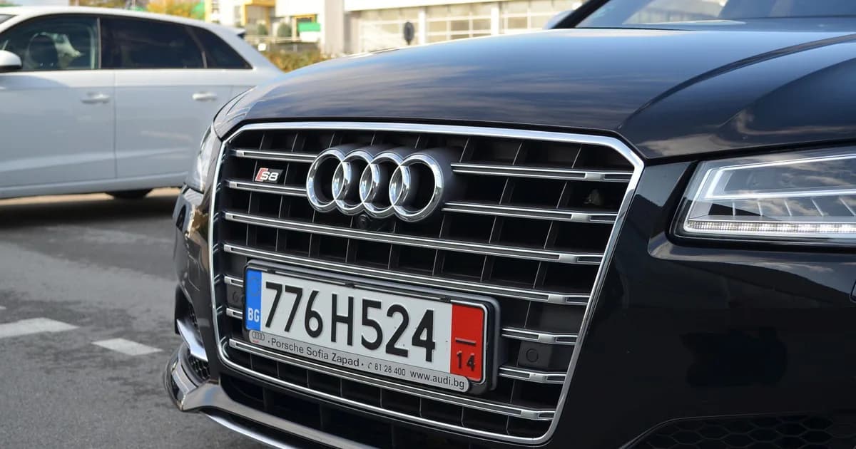 Audi S8 (D4 facelift 2013) (2013–2018)
