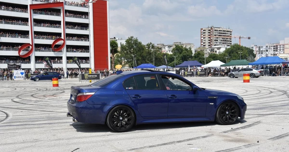 BMW M5 (E60) (2005–2007)
