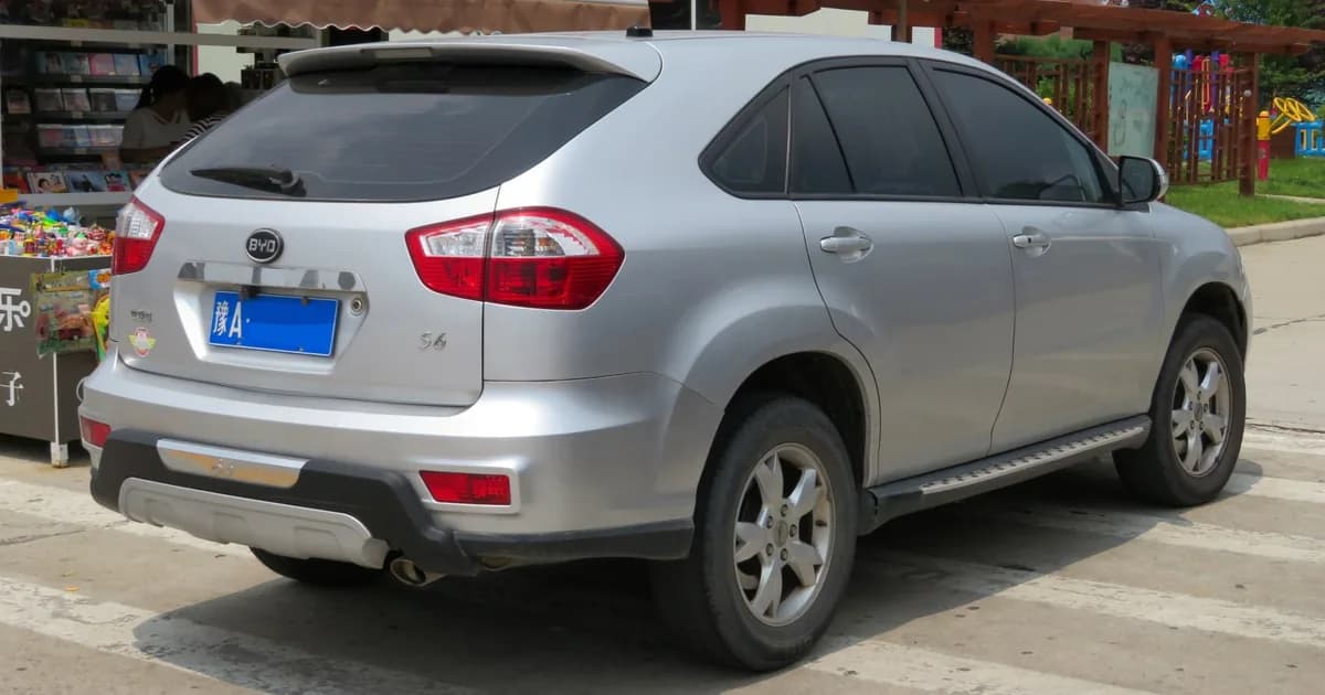 BYD S6 (2011–2016)