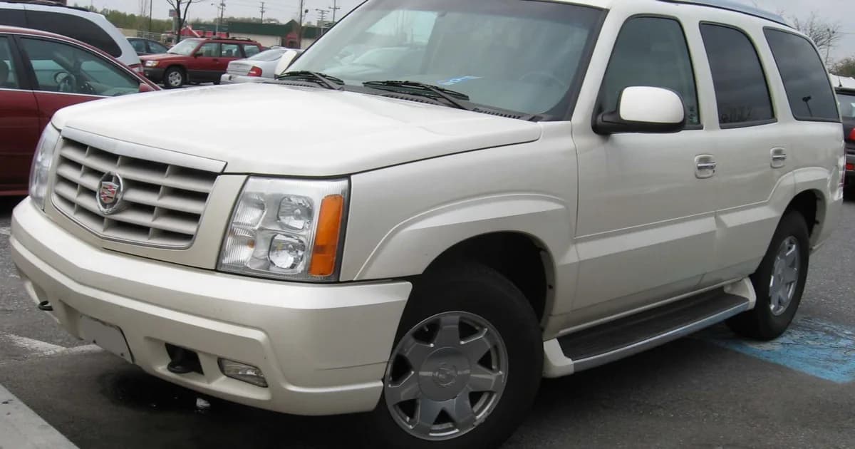 Cadillac Escalade II (2002–2006)