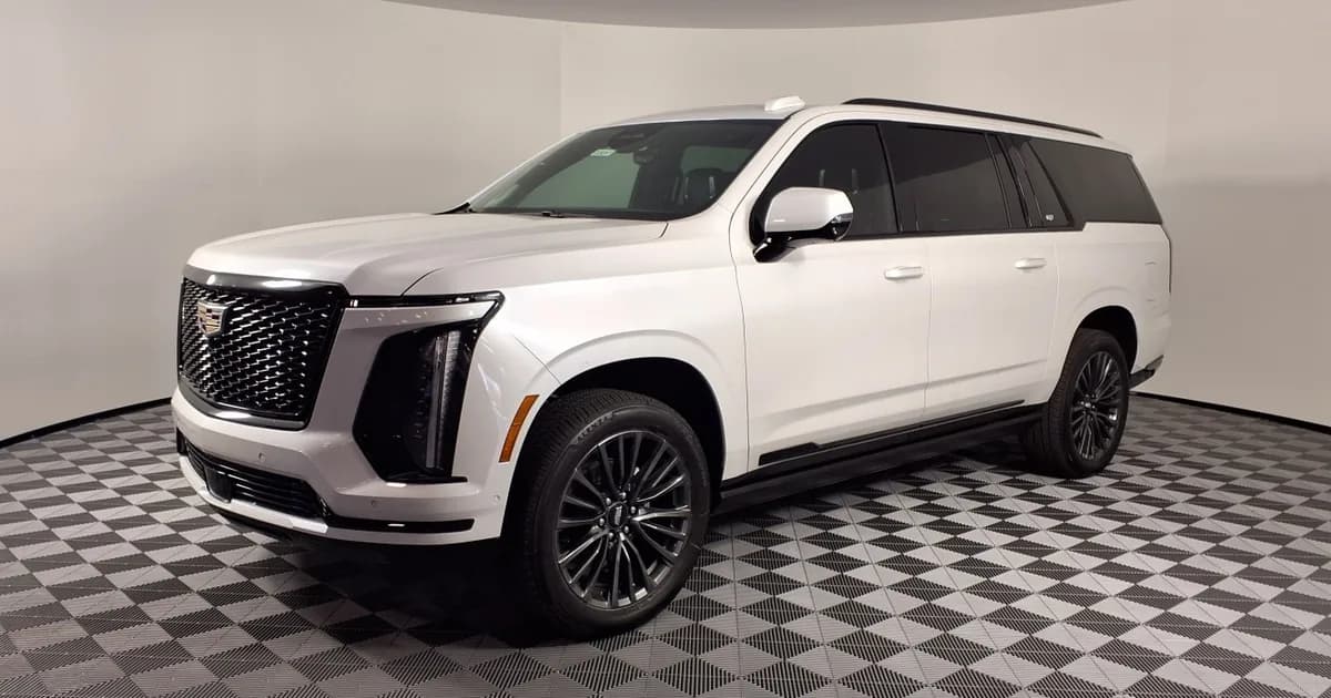 Cadillac Escalade V ESV (Facelift 2024) (2024–Heute)