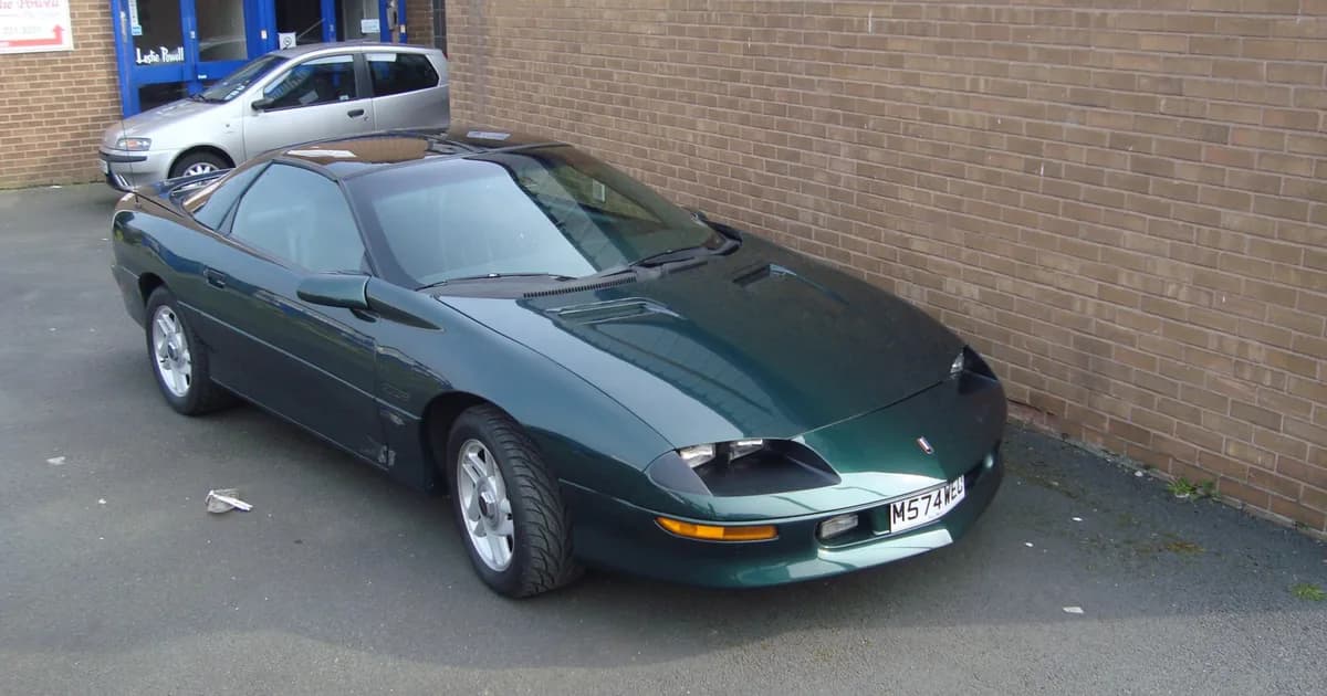 Chevrolet Camaro IV (1995–1998)