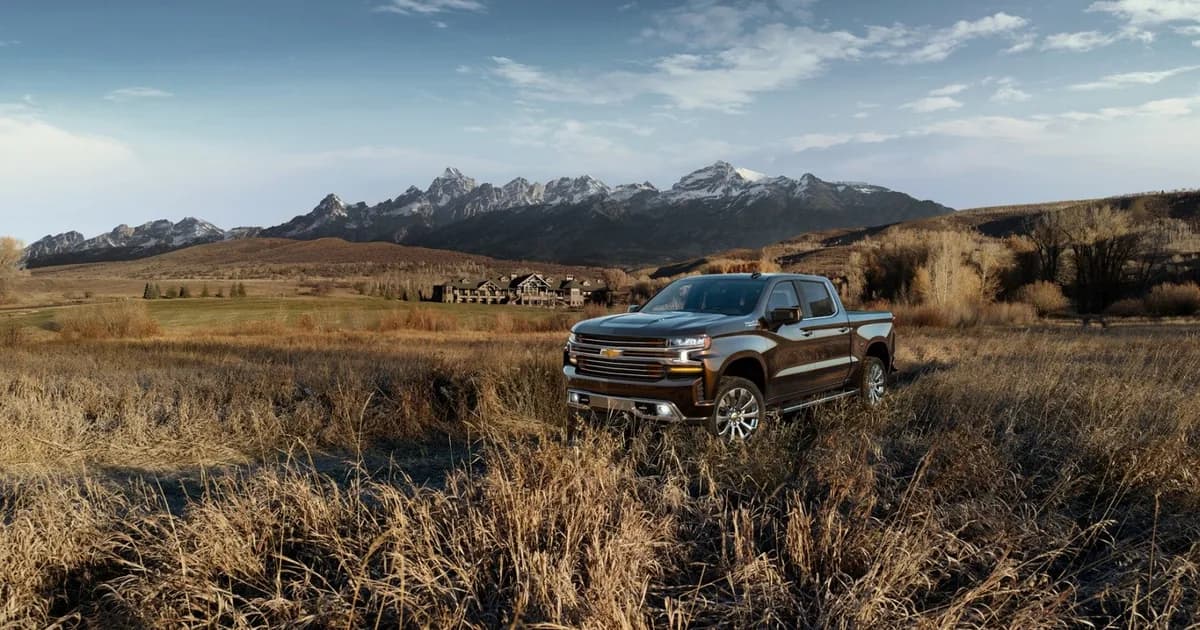 Chevrolet Silverado 1500 IV Crew Cab Short Box (2018–2021)
