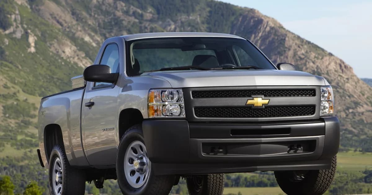 Chevrolet Silverado 2500 HD II (GMT900, Facelift 2011) Regular Cab Long Box (2011–2014)