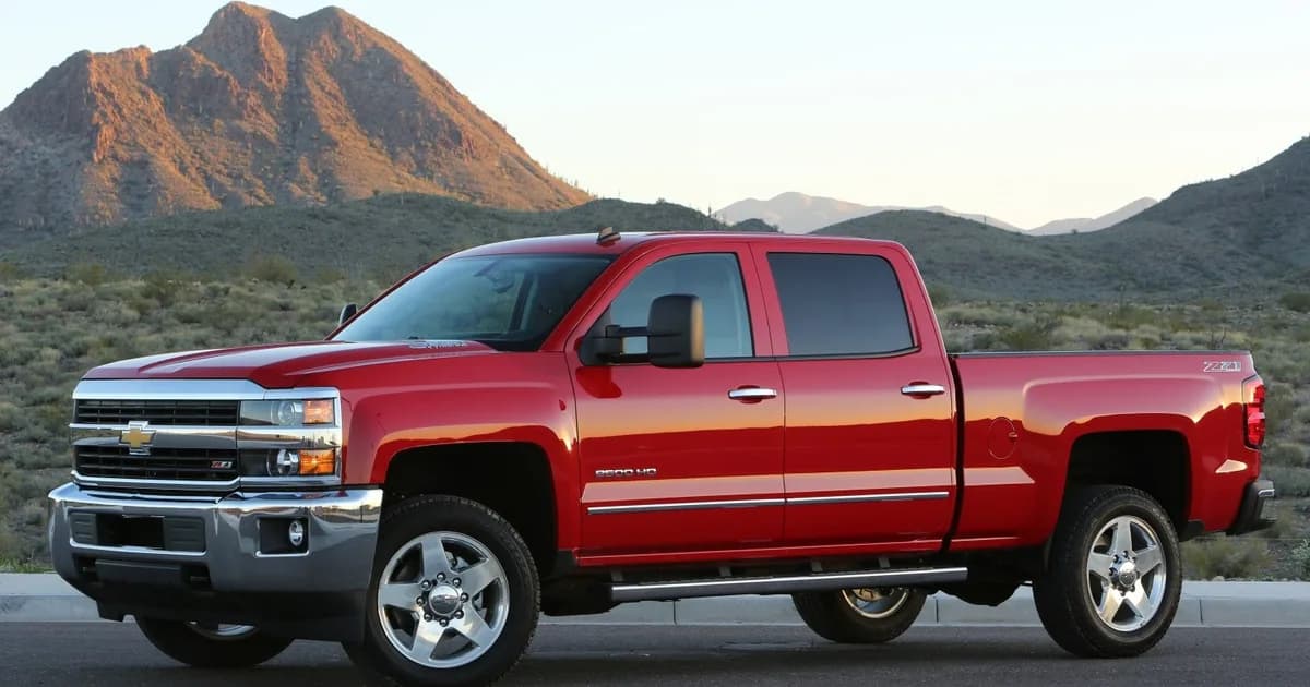 Chevrolet Silverado 2500 HD III (K2XX) Crew Cab Standard Box (2015–2019)