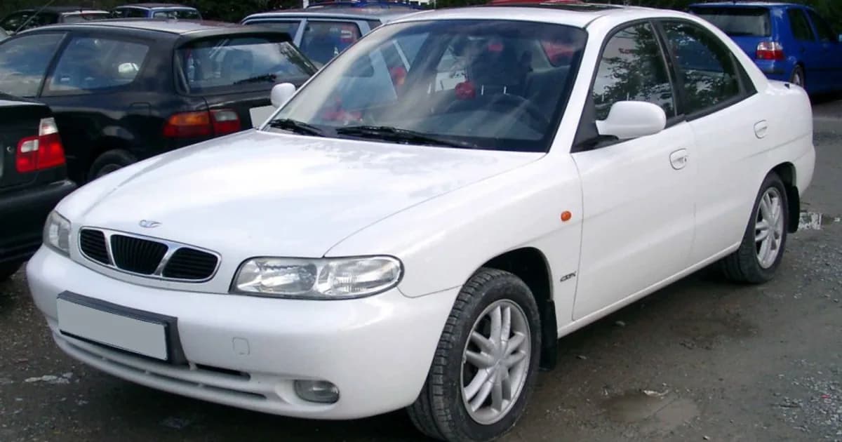 Daewoo Nubira (KLAJ) (1997–2001)