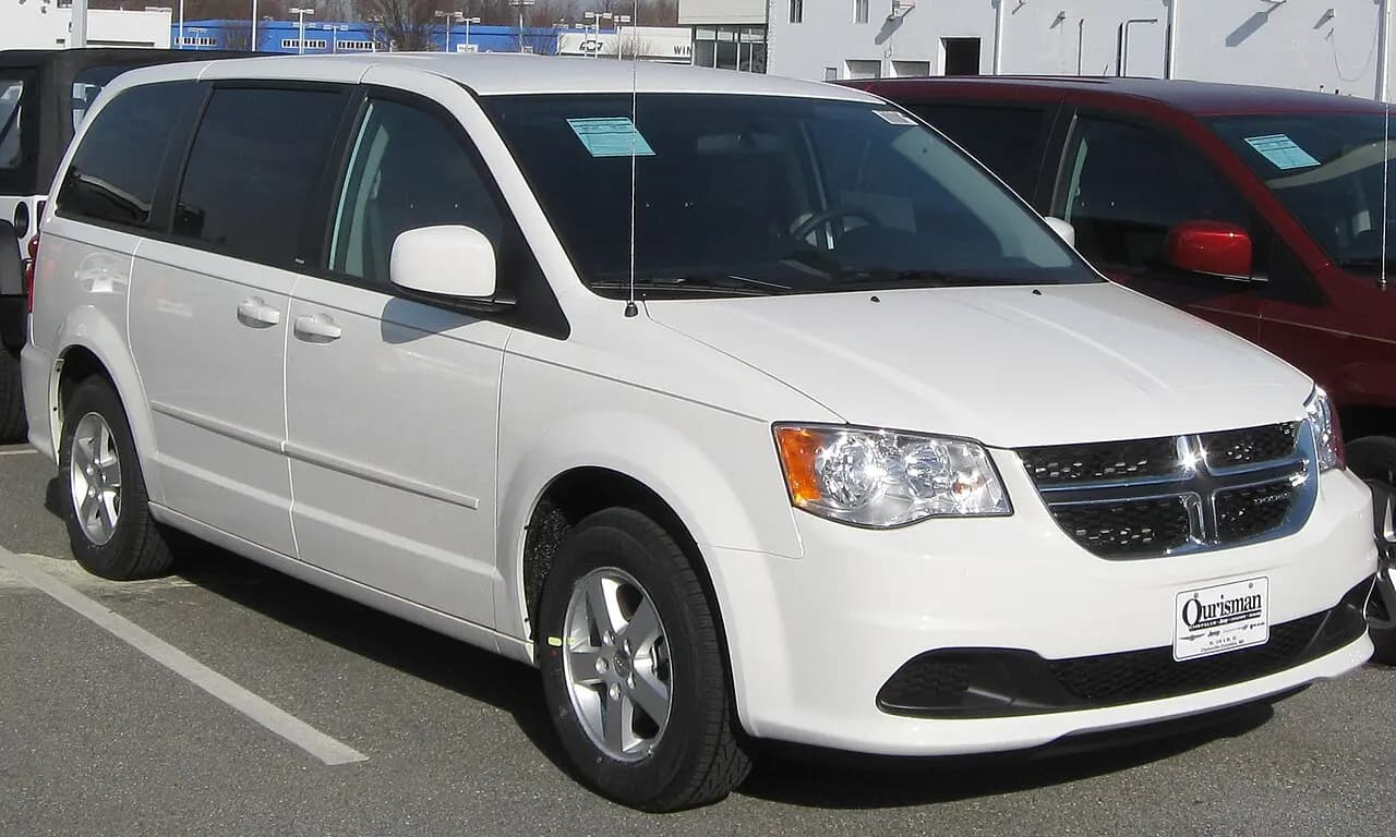 Dodge Caravan IV LWB (2000–2007)