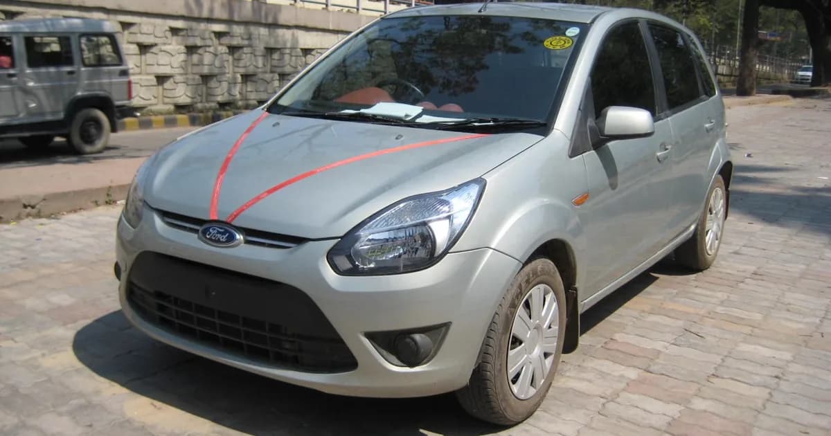 Ford Figo I (2010–2012)