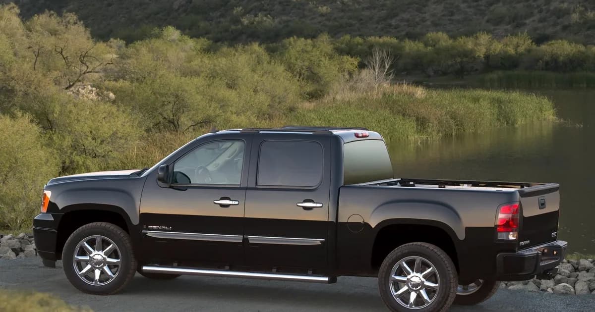 GMC Sierra 1500 III (GMT900) Crew Cab Short Box (2007–2013)