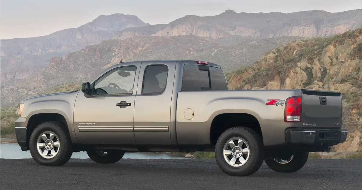GMC Sierra 1500 III (GMT900) Extended Cab Standard Box (2007–2013)