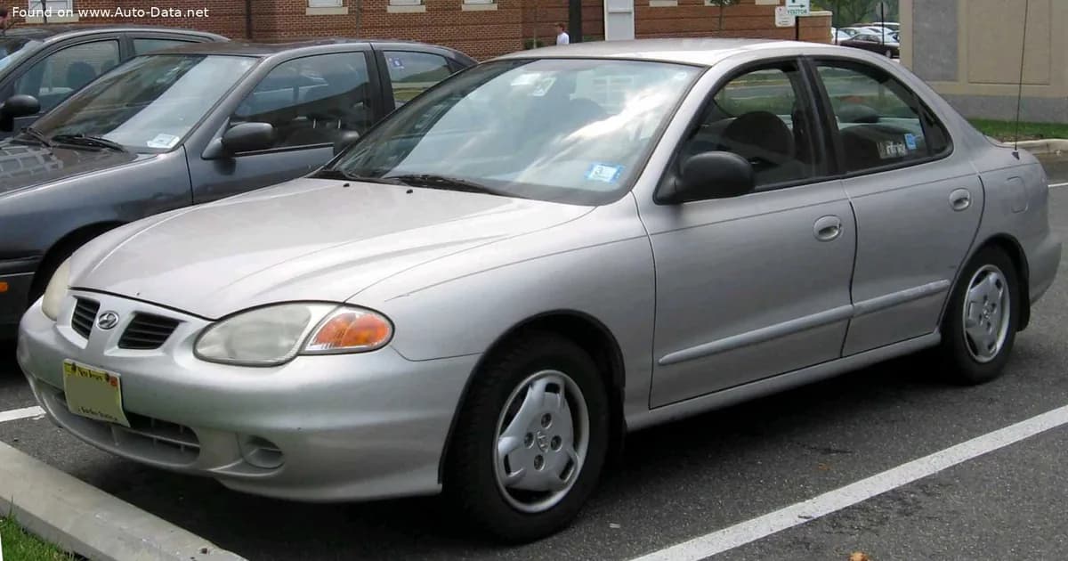 Hyundai Elantra II (1995–2000)