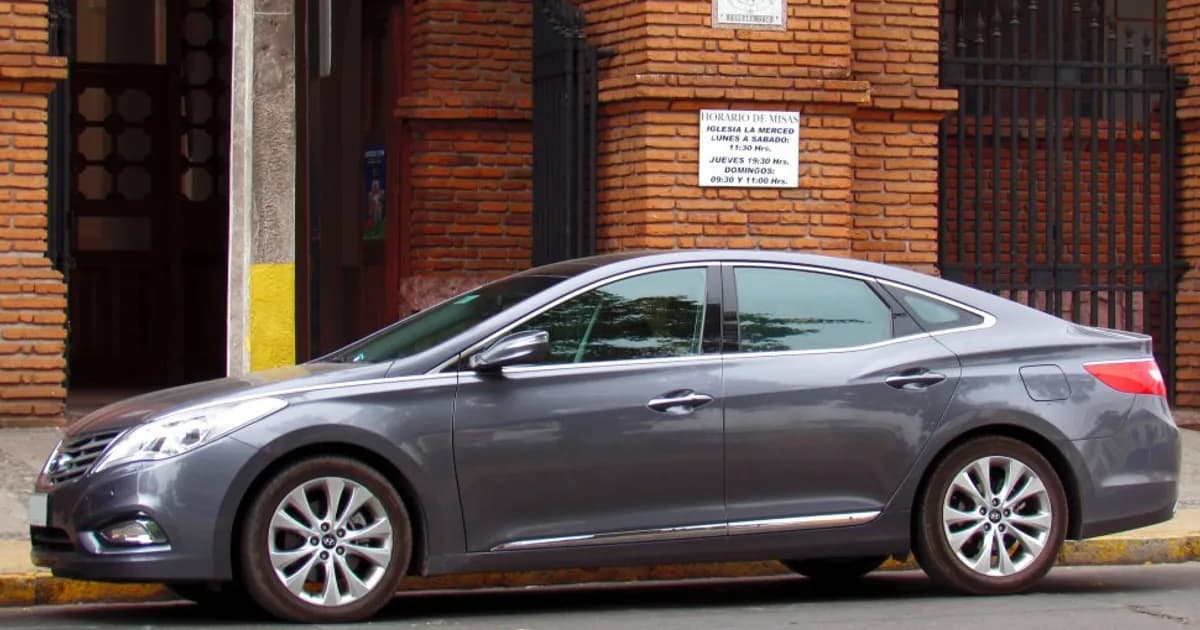 Hyundai Grandeur/Azera V (HG) (2011–2017)