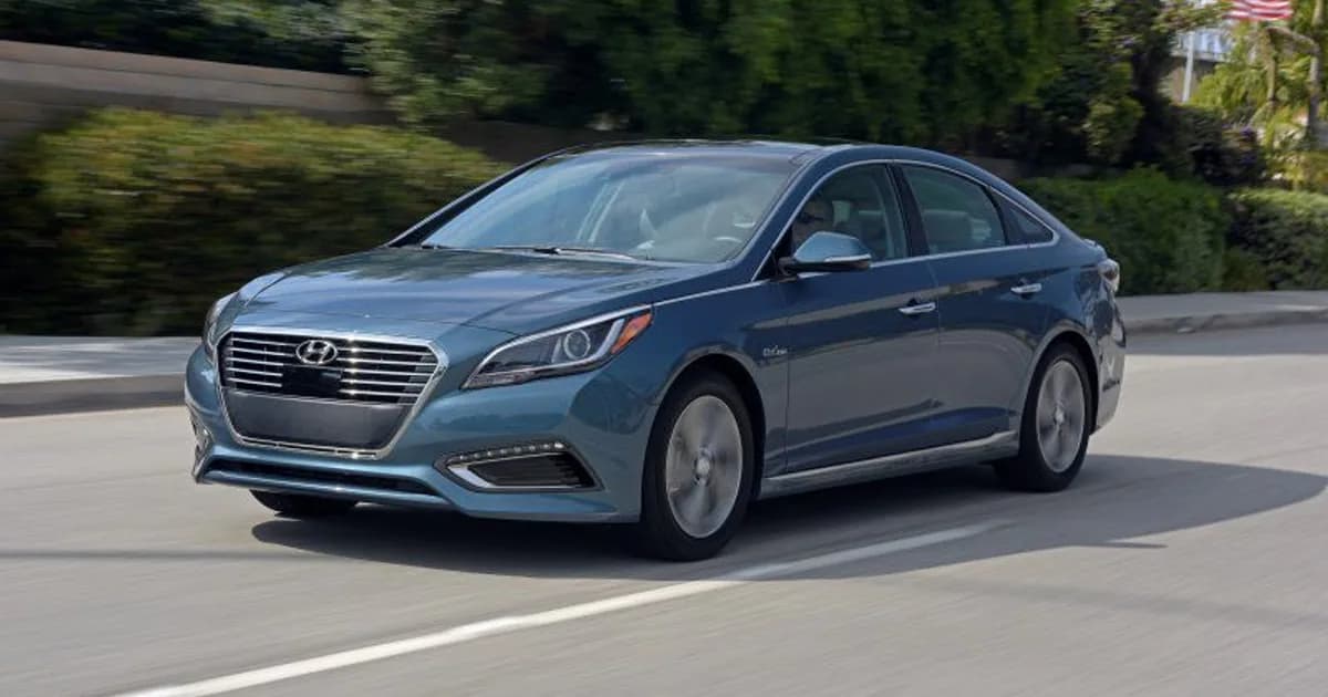 Hyundai Sonata VII (LF) (2014–2017)