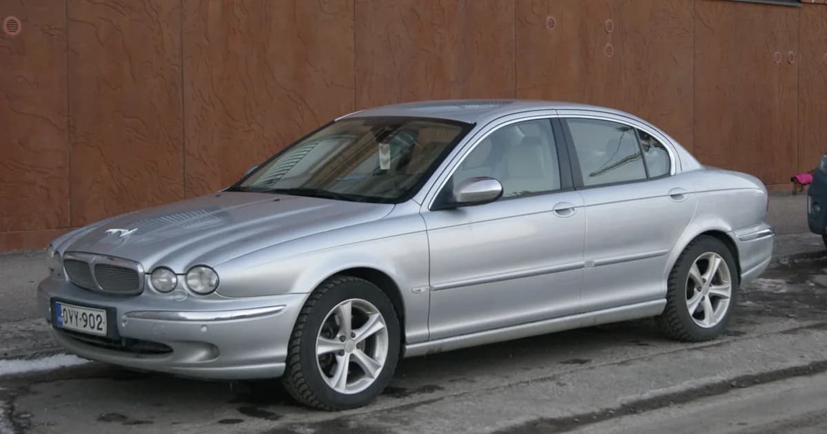 Jaguar X-Type (X400) (2001–2009)