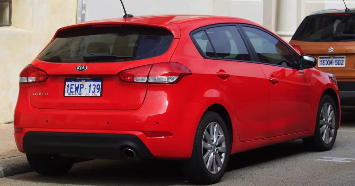 Kia Cerato III Hatchback (2012–2016)