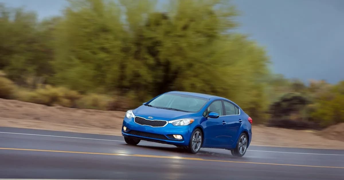 Kia Forte II (YD) (2013–2016)
