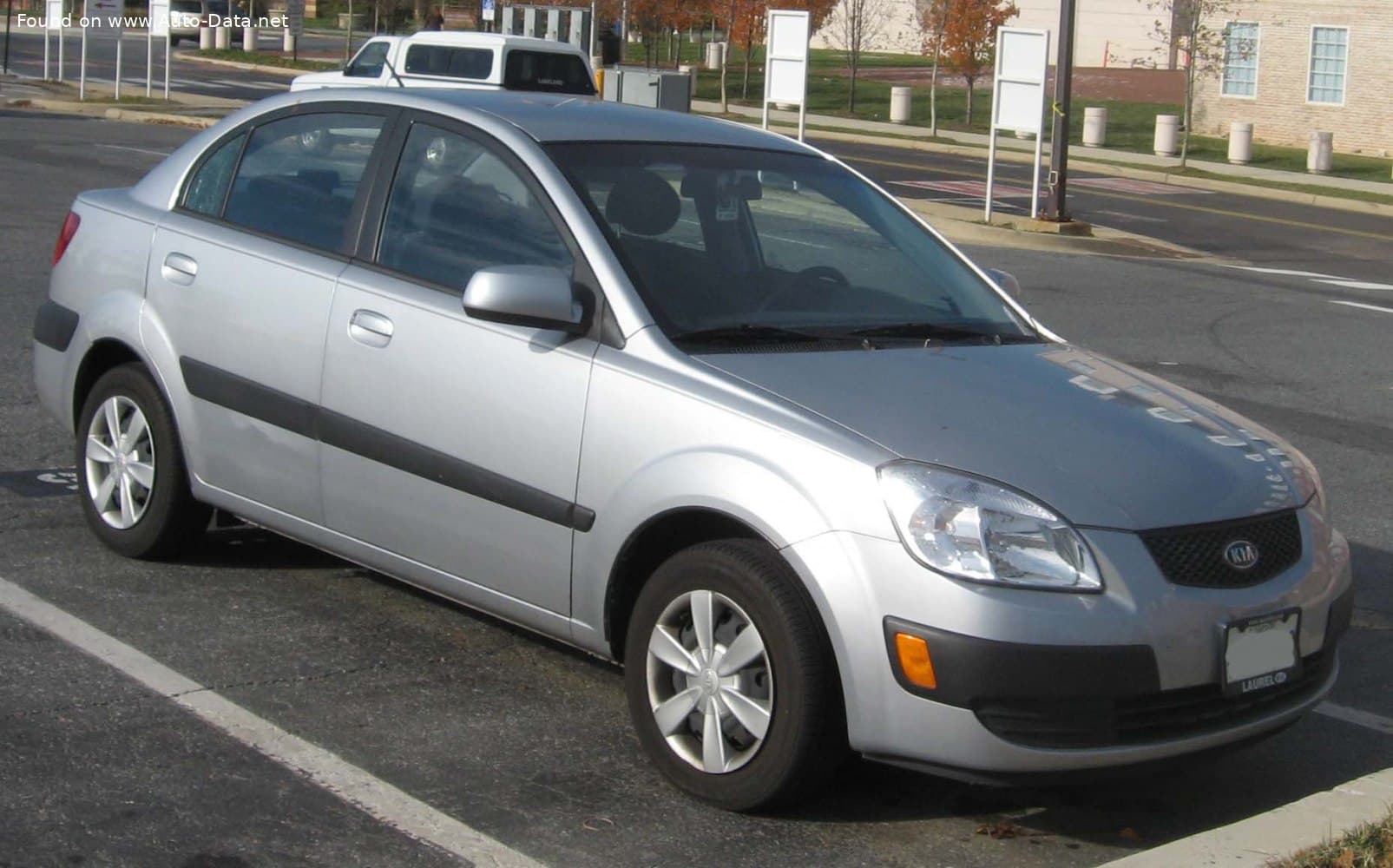 Kia Rio II (2005–2009)