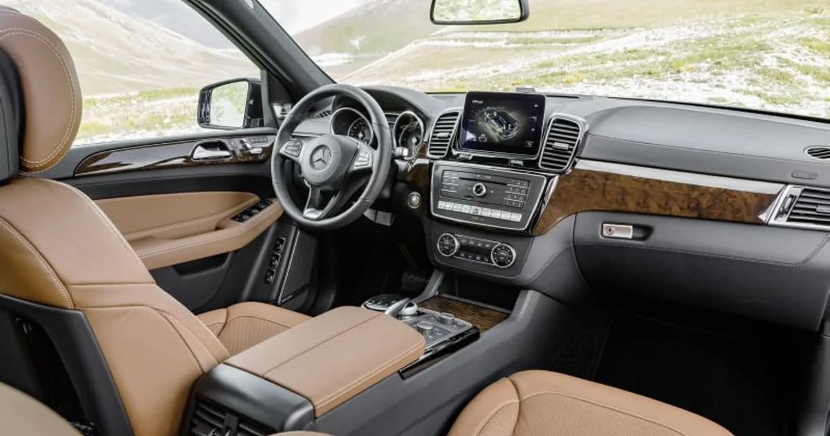 Mercedes-Benz GLS (X166) (2015–2019)