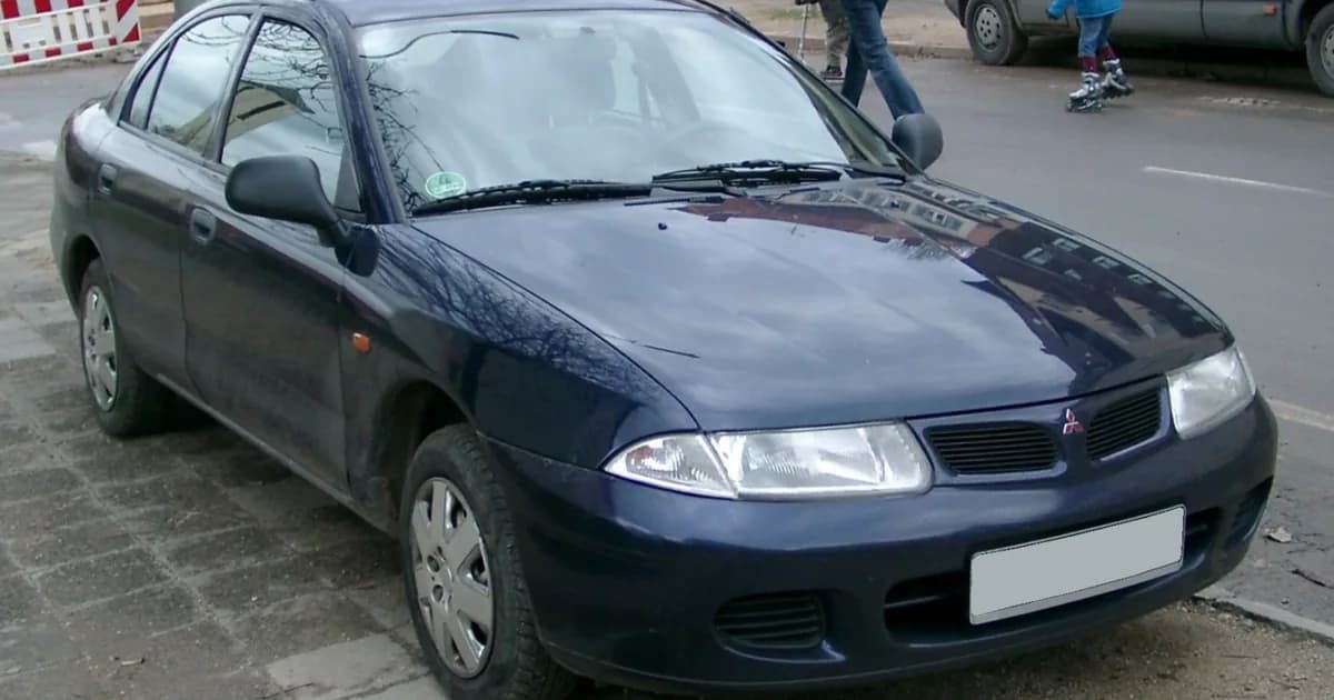 Mitsubishi Carisma Hatchback (1995–2003)