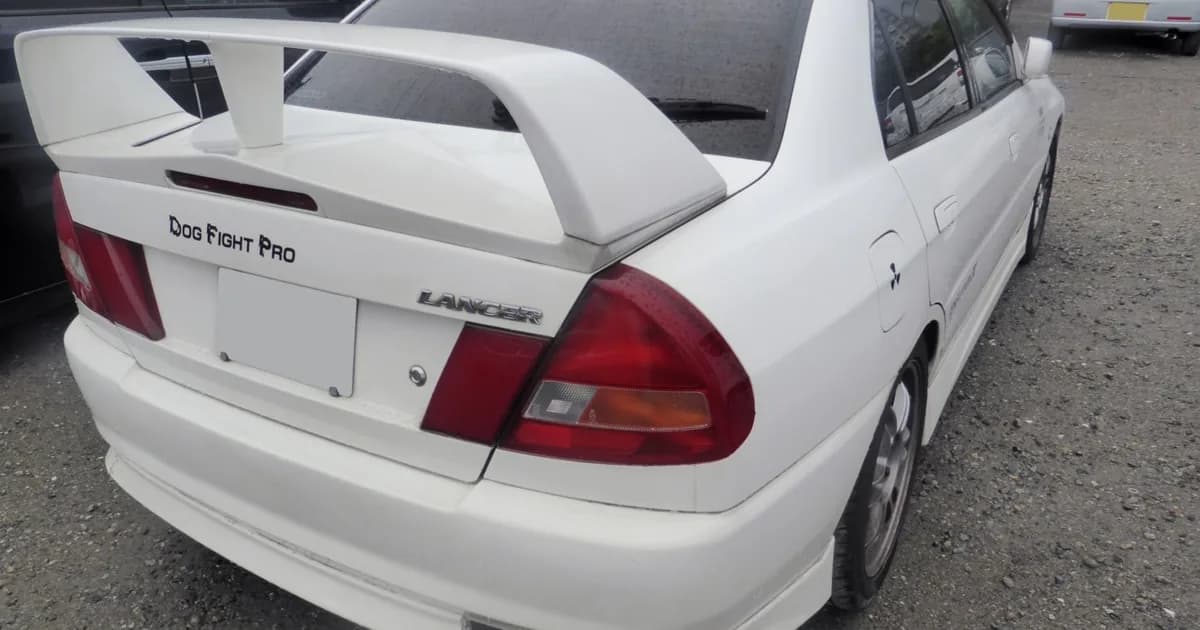 Mitsubishi Lancer Evolution IV (1996–1998)