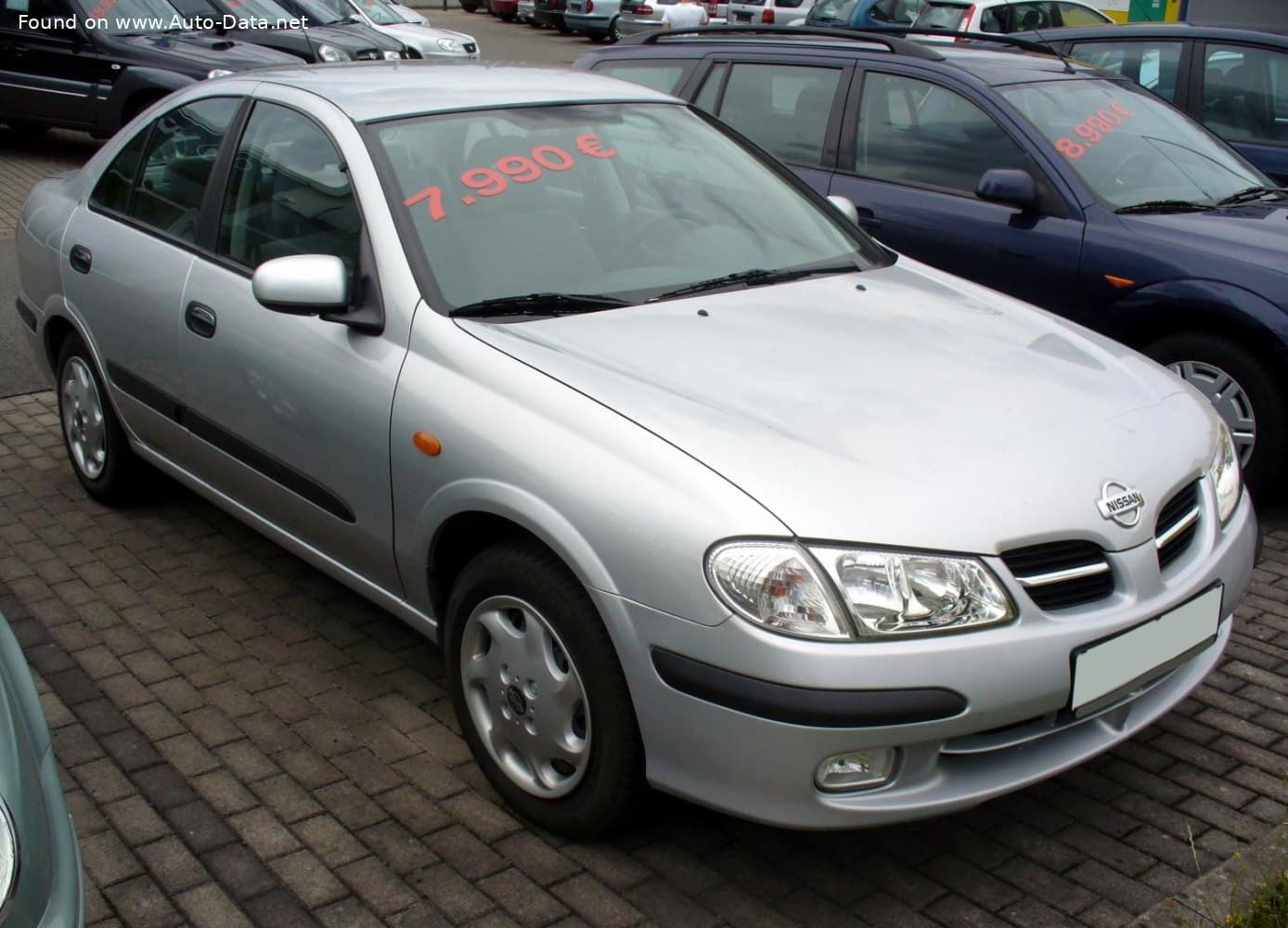 Nissan Almera II (2000–2003)