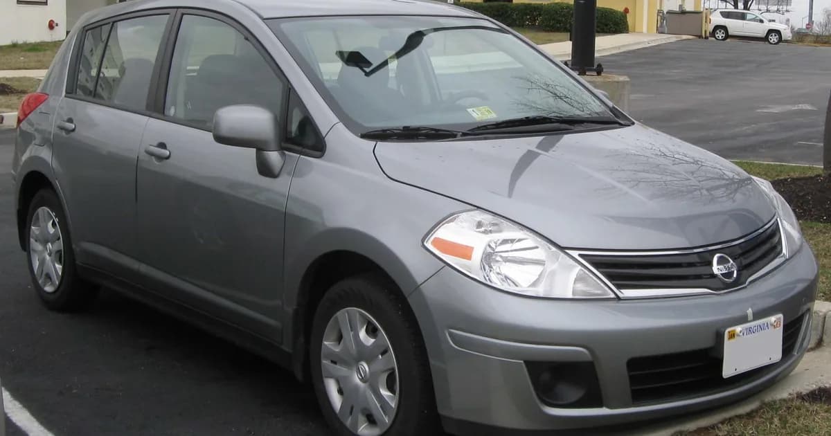 Nissan Versa Hatch (2006–2011)