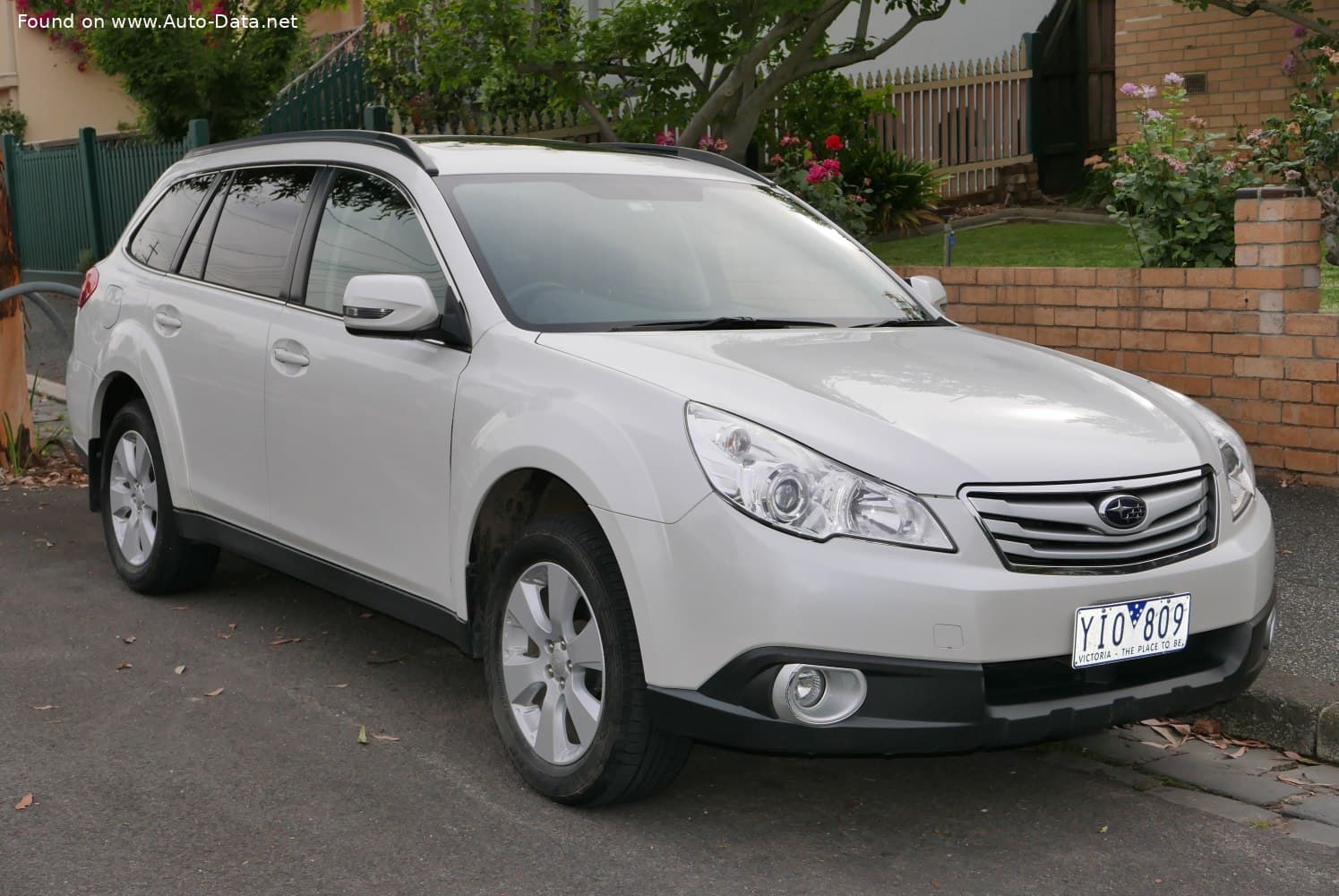 Subaru Outback IV (2009–2013)