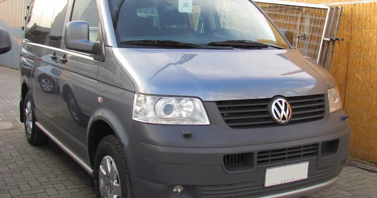 Volkswagen Caravelle (T5) (2003–2009)