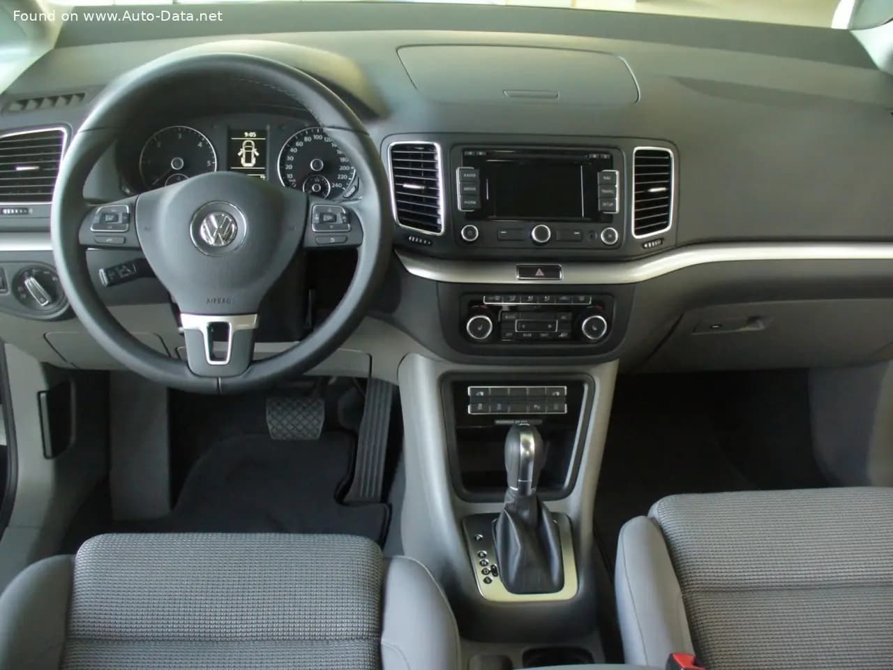 Volkswagen Sharan Facelift (2010–2015)