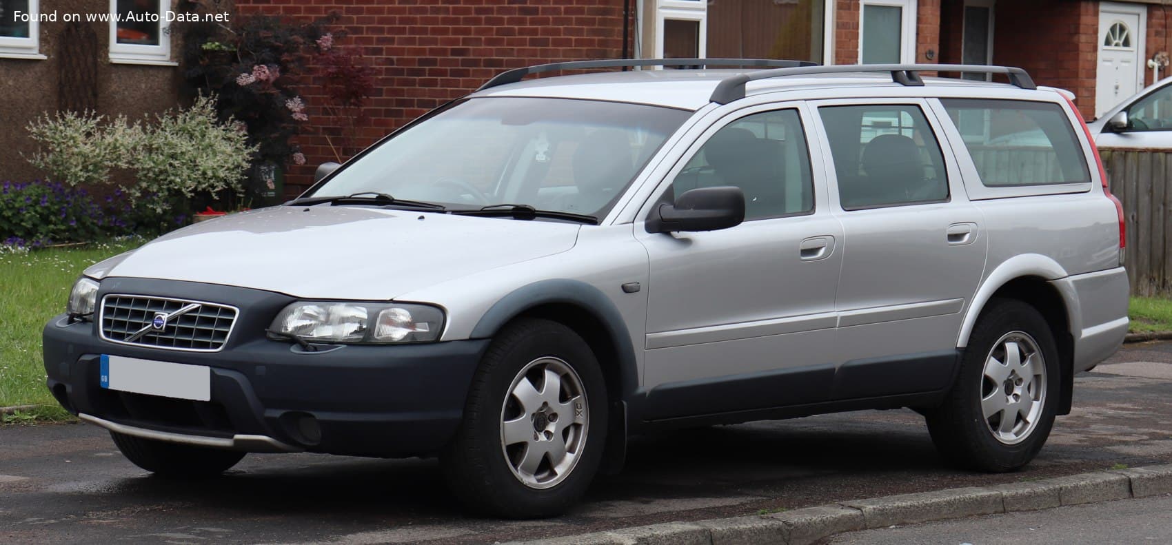 Volvo XC70 1 (2000–2004)