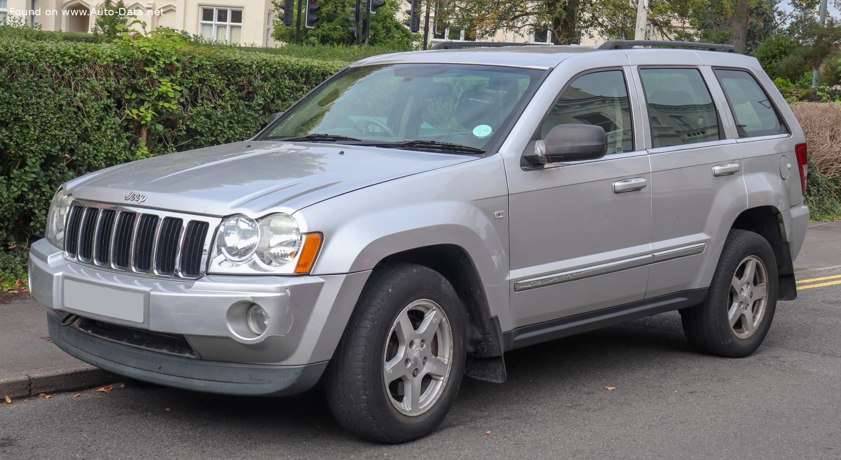 Jeep Grand Cherokee III (2005–2010)