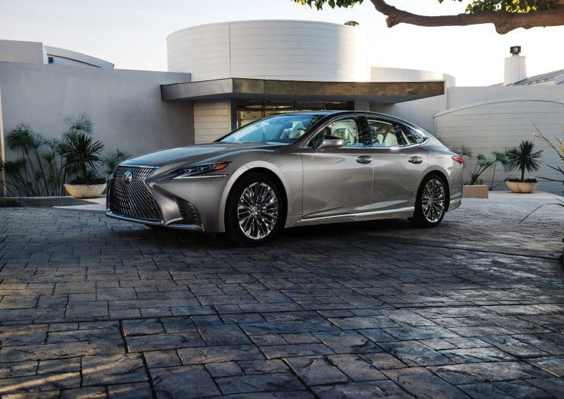 Lexus LS V (2017–2020)