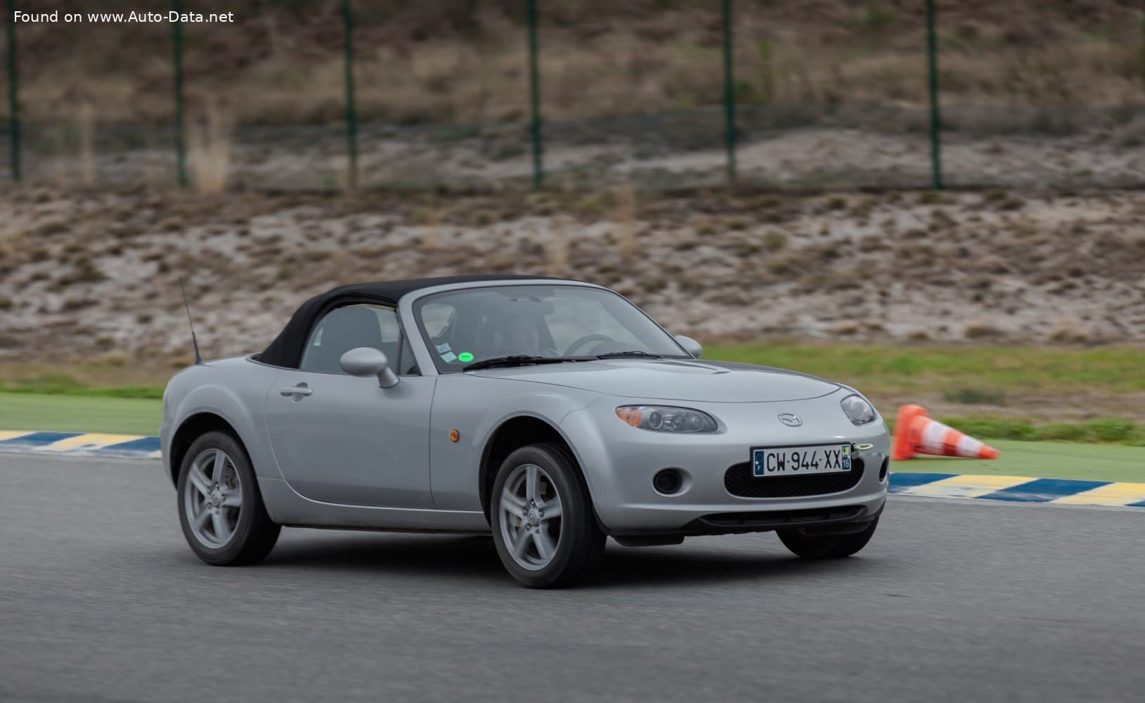 Mazda Mazda MX-5 III (NC) (2005–2008)