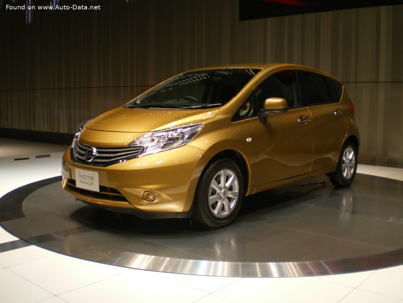 Nissan Note II (2012–2017)
