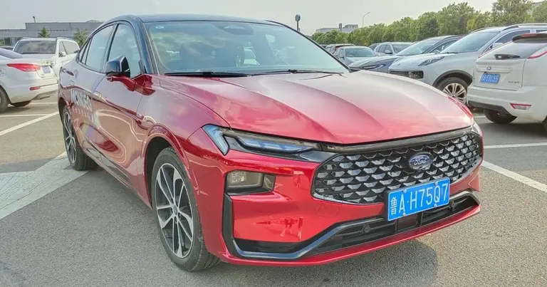 Ford Mondeo V Sedan (2022-Heute)