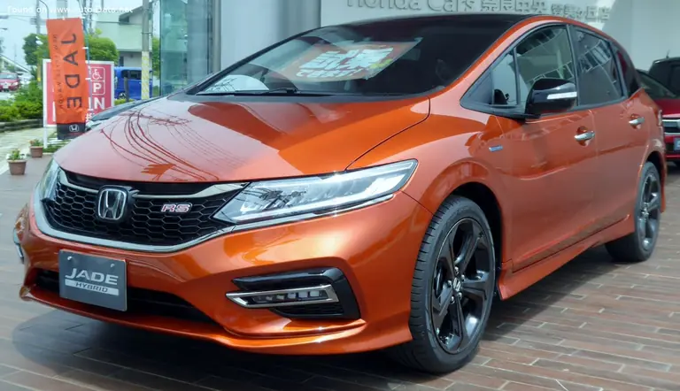 Honda Jade (facelift 2017)