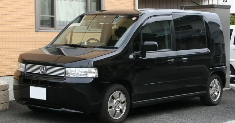 Honda Mobilio Spike (2002-2008)