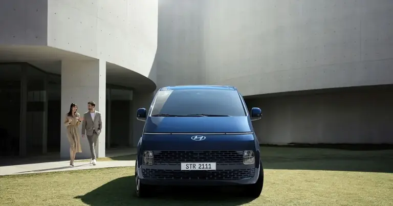 Hyundai Staria (2021-2025)