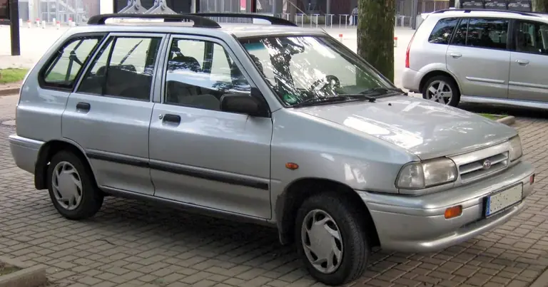 Kia Pride Combi (1999-2000)