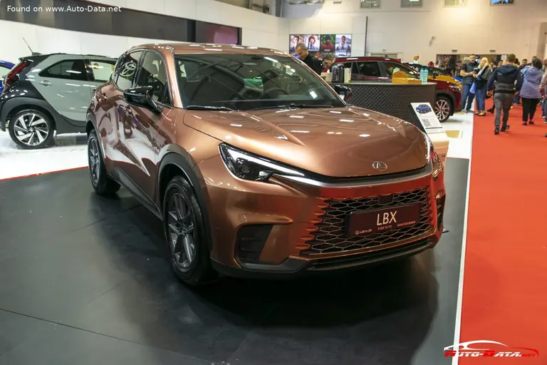 Lexus LBX