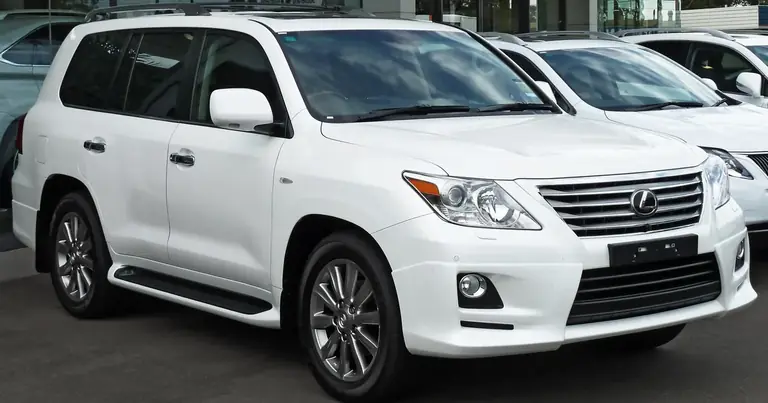 Lexus LX III (2007-2010)