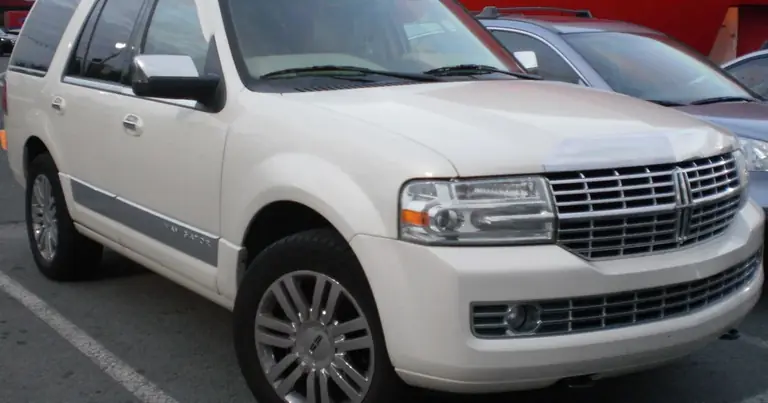 Lincoln Navigator III (2006-2014)