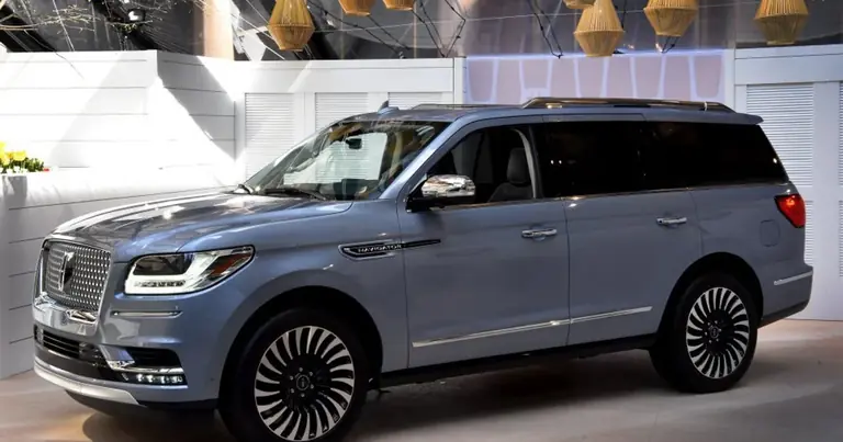 Lincoln Navigator IV (2017-2021)