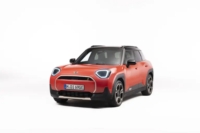 Mini Aceman (J05)
