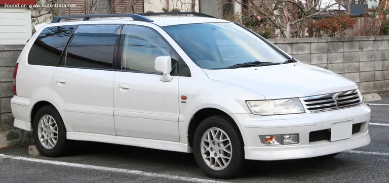 Mitsubishi Chariot Grandis (N11)