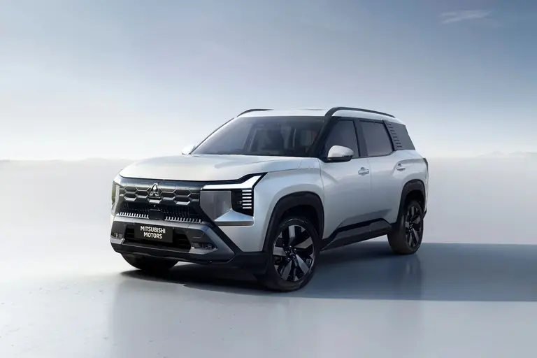 Mitsubishi Destinator