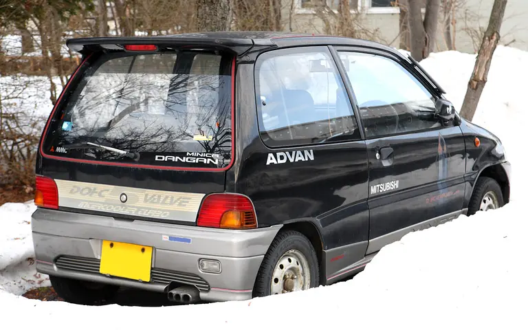 Mitsubishi Minica VI