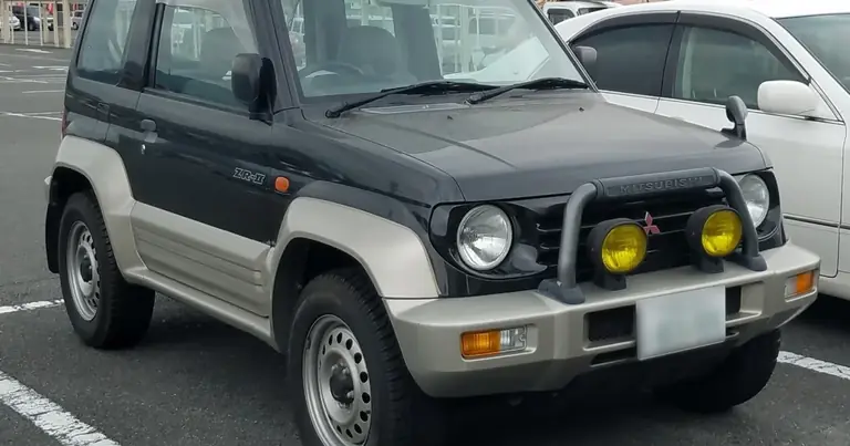Mitsubishi Pajero Junior (1995-1998)